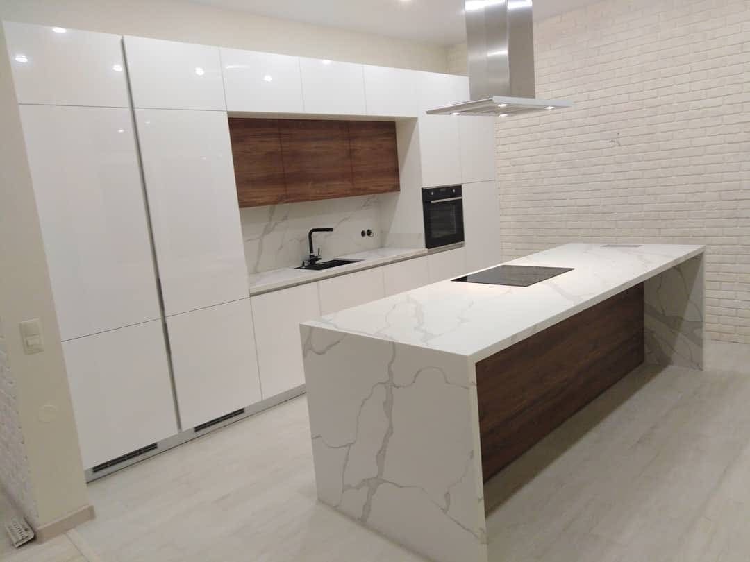 Дизайн кухни-гостиной 16 кв. м: планировка интерьера, зонирование, 50+ фото