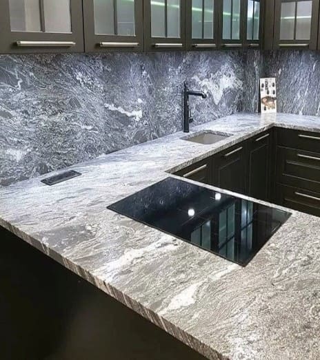 Кухонный фартук и столешница