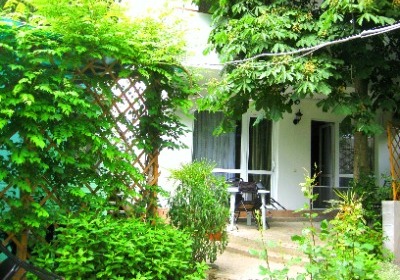 Домовладение Уголок Алушта