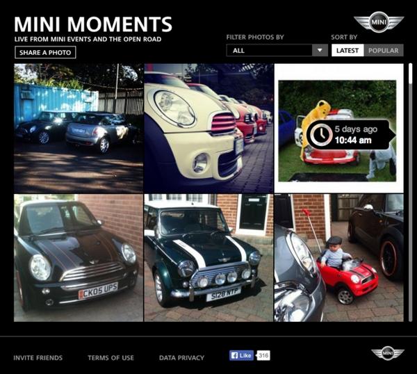 Сортировка фотографий по хронологии загрузки через интерфейс приложения MINI moments