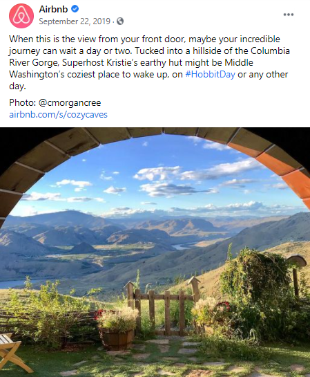 Текст, размещенный над фотографией каньона реки Колумбия (Columbia River Gorge), утверждает: «Когда из вашей входной двери открывается такой вид, ваше невероятное путешествие может подождать день или два».