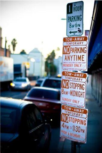 Парковочные знаки в Лос-Анджелесе